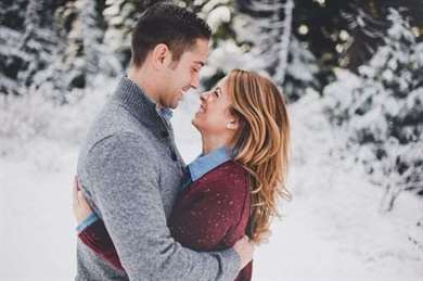 Snowymountainsideengagement (3)