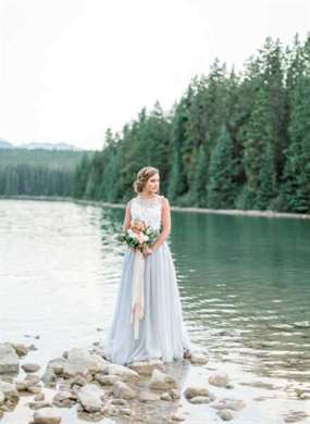 1641211537 982 Mountain Bridal Inspiration o Banff Canada