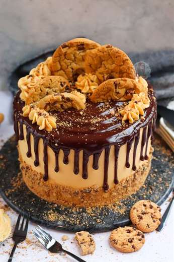 1641375630 173 Chocolate Chip Cookie Drip Cake