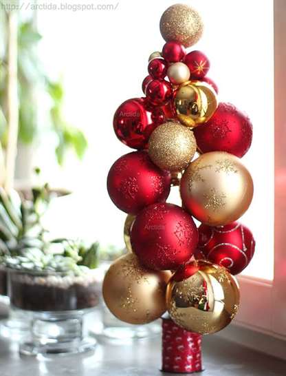 Ornament Tree - Christmas Coffee Table Decor