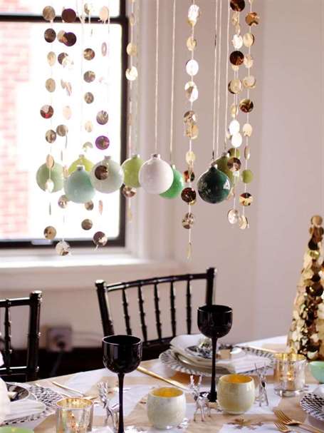 Ombre Ornaments - Christmas Centerpiece Ideas
