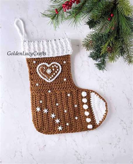 Crochet gingerbread christmas stockings 