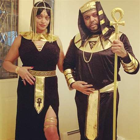 Cleopatra and pharaoh matching halloween costumes 