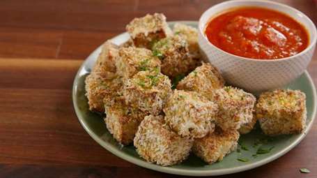 Cà tím Parm Bites - Món khai vị theo Chủ đề Giáng sinh