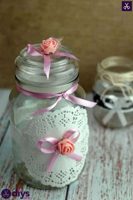 Mason jar trung tâm cho đám cưới ruy băng