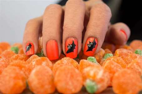 Dơi móng tay halloween màu cam tuyệt vời