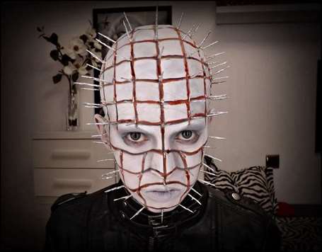 Pinhead Ý tưởng trang điểm Halloween đáng sợ