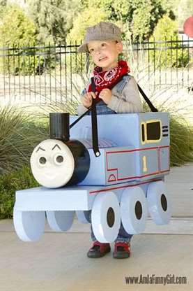 Trang phục Halloween cho bé trai - Thomas the Engine