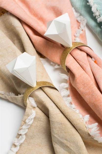 Origami nhẫn kim cương giữ khăn ăn