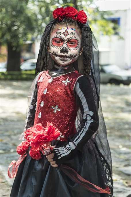 Trang phục Halloween cho bé gái calavera girl