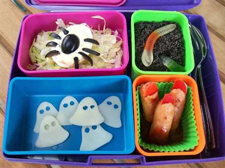 Đồ ăn nhẹ theo chủ đề Halloween: Người nhện, Hồn ma và Hộp Bento ngón tay