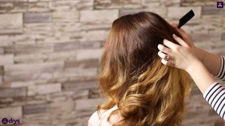 Kiểu tóc updo dành cho tóc gợn sóng 7