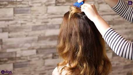 Kiểu tóc updo dành cho tóc gợn sóng 14