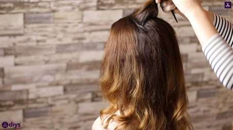 Kiểu tóc updo cho tóc gợn sóng 19