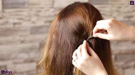 Kiểu tóc updo dành cho tóc gợn sóng 25