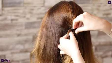 Kiểu tóc updo cho tóc gợn sóng 23