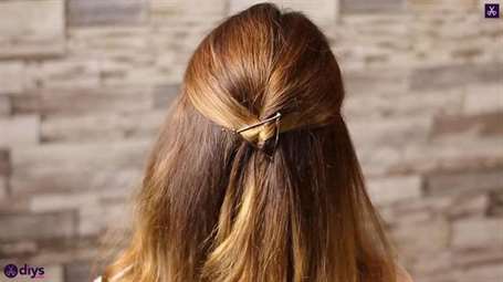 Kiểu tóc updo cho tóc gợn sóng 34