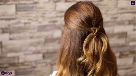 Kiểu tóc updo cho tóc gợn sóng 39