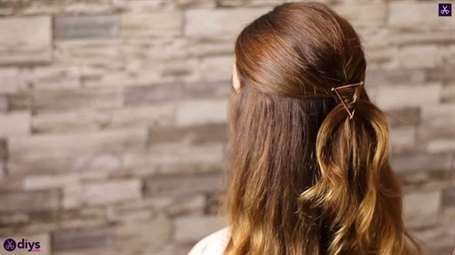 Kiểu tóc updo cho tóc gợn sóng 40