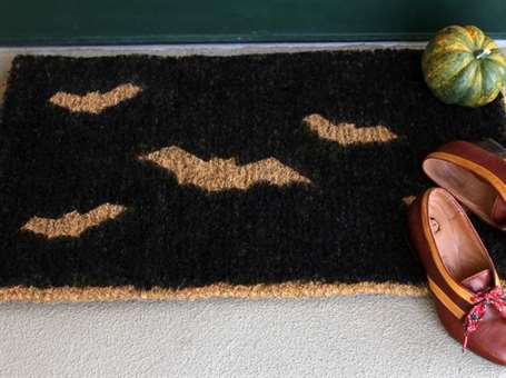 CI-Brittni-Mehloff_Halloween-bat-doormat_h.jpg.rend.hgtvcom.1280.960