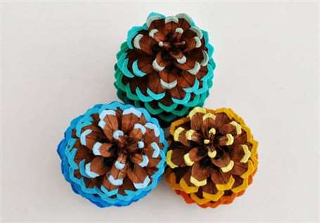 Painted Pinecones - Hoạt động Lễ tạ ơn dành cho trẻ em