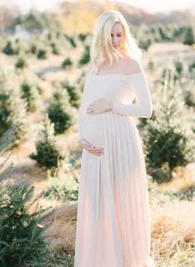 1641705441 938 Sweet Pink Farm Maternity Photos