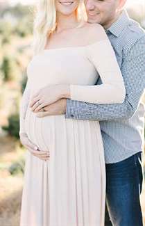 1641705444 958 Sweet Pink Farm Maternity Photos