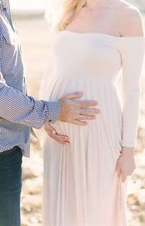 1641705449 83 Sweet Pink Farm Maternity Photos