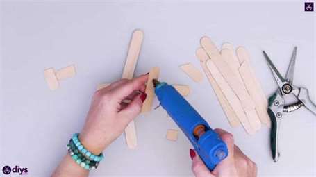 Popsicle stick máy bay bước 4