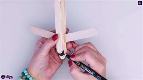 Popsicle stick máy bay bước 7