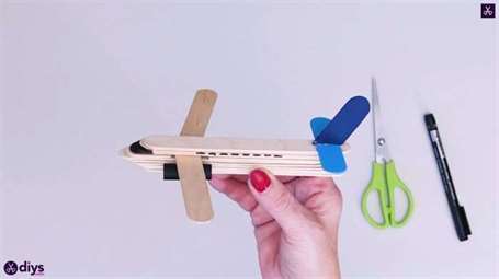 Popsicle stick máy bay bước 8f