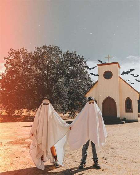Ghosts funny couples costumes