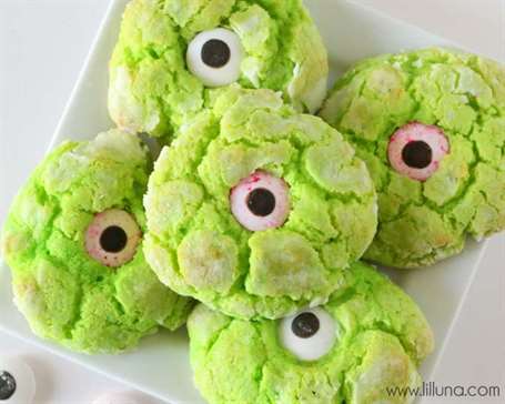 Gooey Monster Eye Cookies Halloween Treat