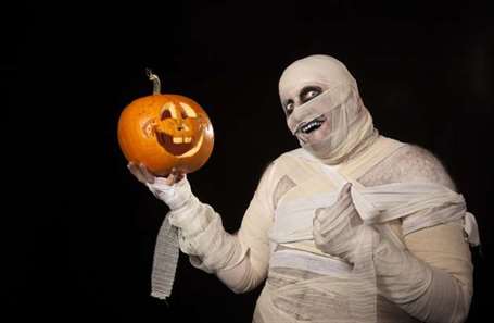Mummy halloween costume