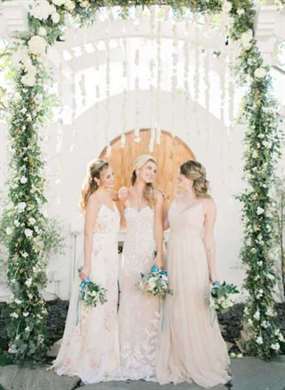 1641791934 5 Blue Blush Spring Wedding Inspiration