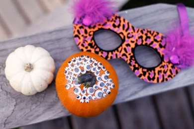 Googly Eye Pumpkins Tự làm Đồ trang trí Halloween
