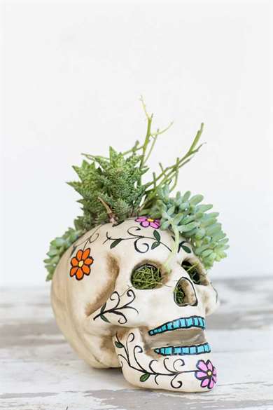 Day of the Dead Skull Halloween centerpiece