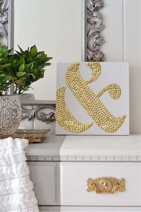 Tự làm Ampersand Art từ Thumbtacks