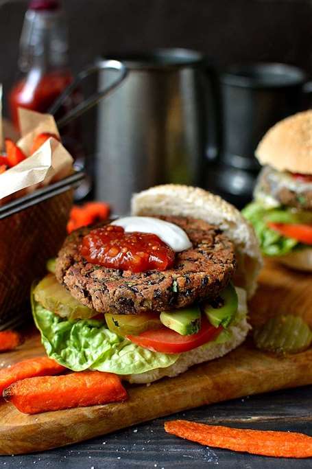 Công thức burger đậu đen chay đơn giản