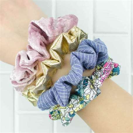 Tự làm scrunchies từ vải vụn