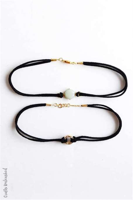 Vòng choker hạt đơn giản ở giữa