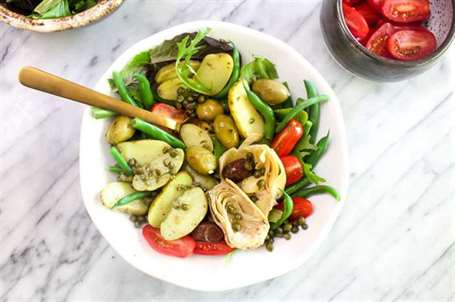 Salad nicoise thuần chay mùa hè