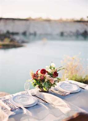 Airy Blue Seaside Elopement - Lấy cảm hứng từ điều này