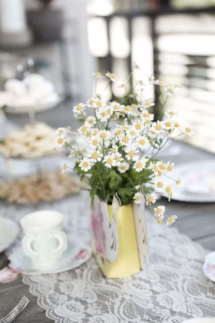 Daisy Centrepieces cho Tiệc trà