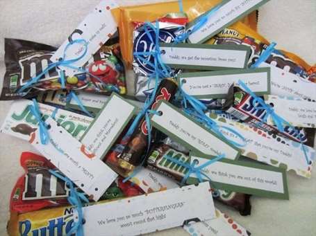 Ý tưởng quà tặng kẹo với thẻ câu nói về kẹo