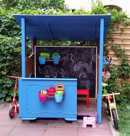 Diy upcycled playhouse