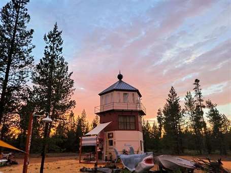 Nhà khách Lighthouse