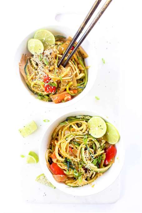 Công thức zoodles cà ri đỏ kiểu Thái