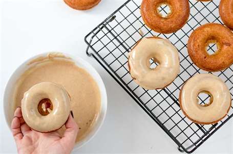 Maple glaze donuts bước 4