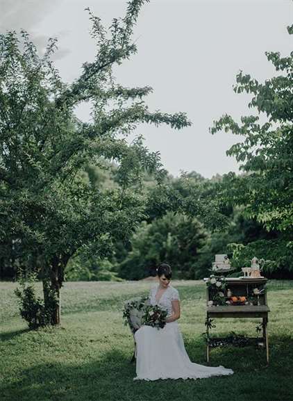 Elegant Barn Wedding Inspiration - Lấy cảm hứng từ điều này